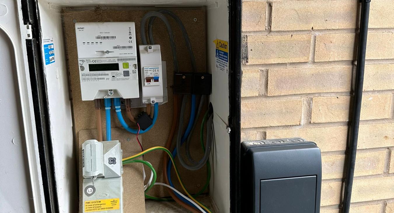 OHme EV Car Charging Point Installed in Wixams