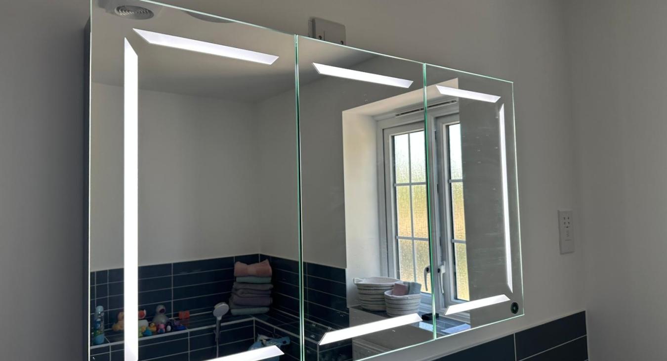 Bathroom LED Mirror in Biddenham