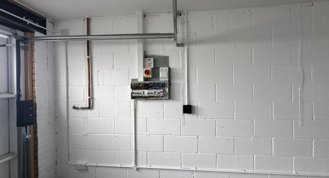 Downlights & Power Supply, Shefford