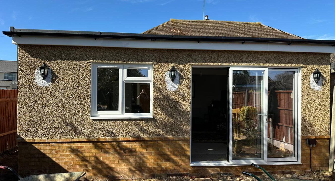 Extension in Flitwick – Lights & Power