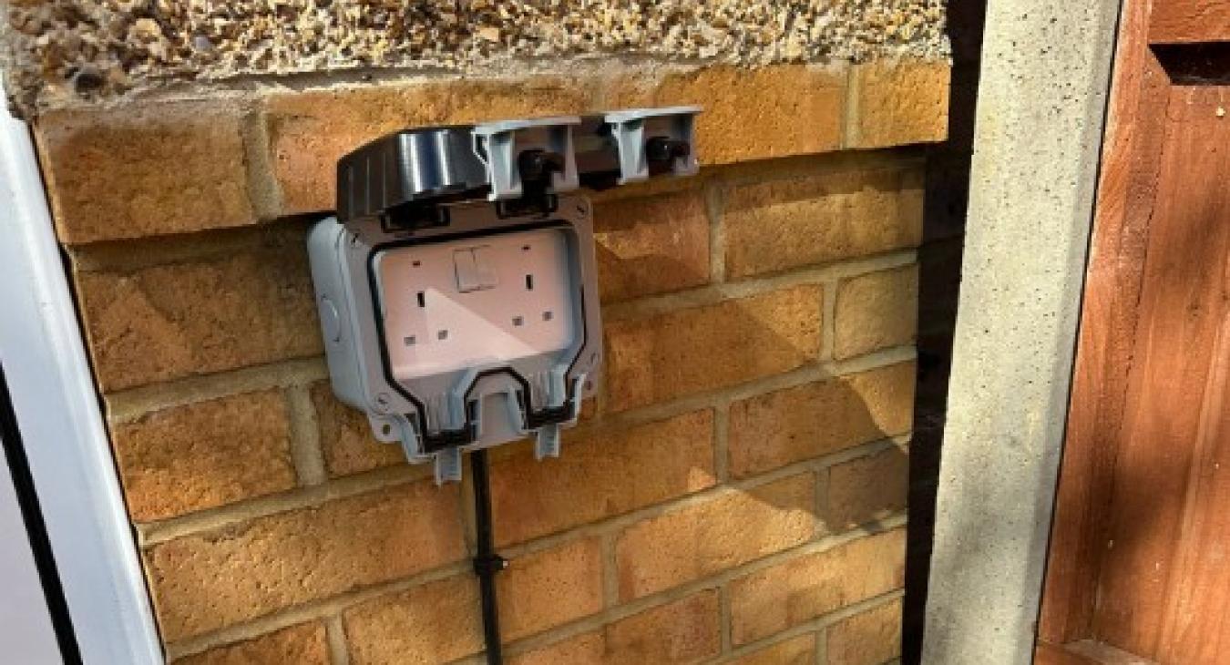 Stop Using Extension Leads – Install a Safe Outdoor Socket in Wootton 