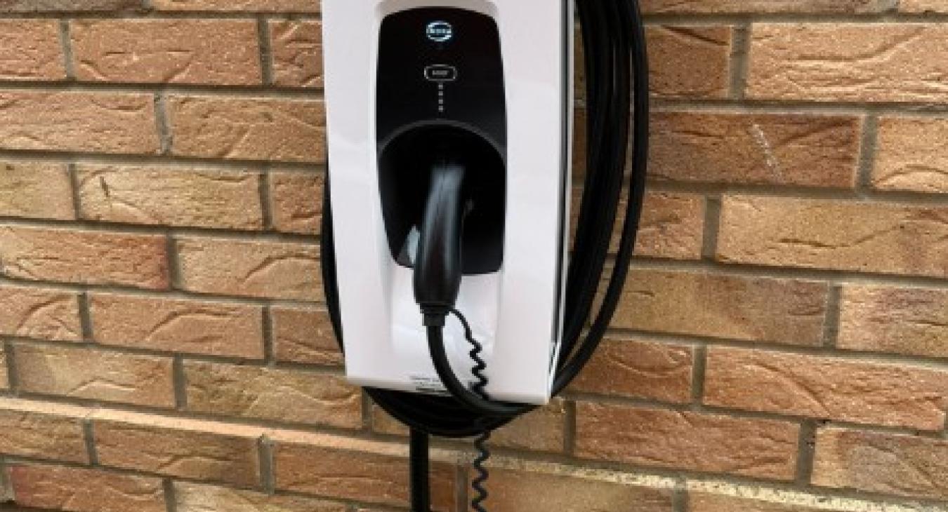 Modern Living Starts with Tesla Charging in Barton le Clay – Smart Home EV Installation by NRG Electrical 